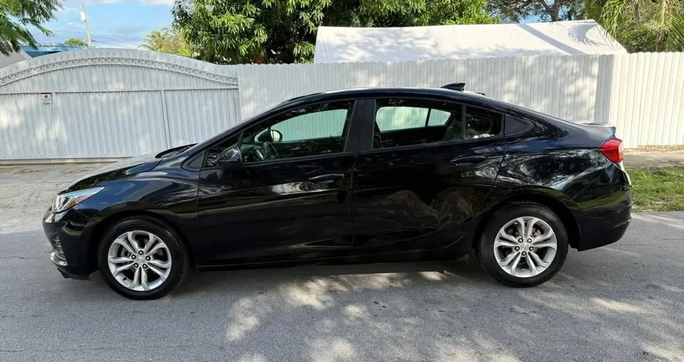 2019 Chevrolet Cruze - Image 20 of 20