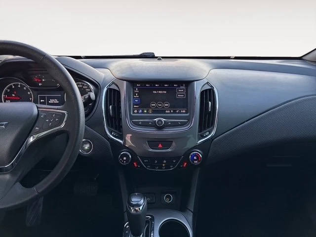 2019 Chevrolet Cruze - Image 13 of 20