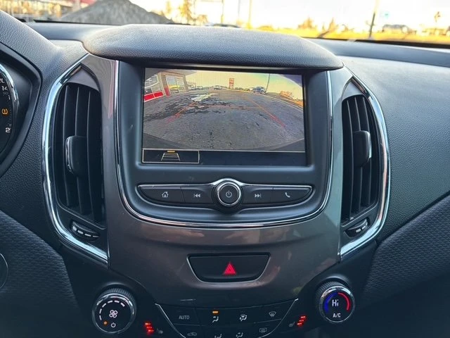2019 Chevrolet Cruze - Image 17 of 20