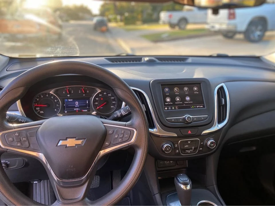 2019 Chevrolet Equinox - Image 5 of 10