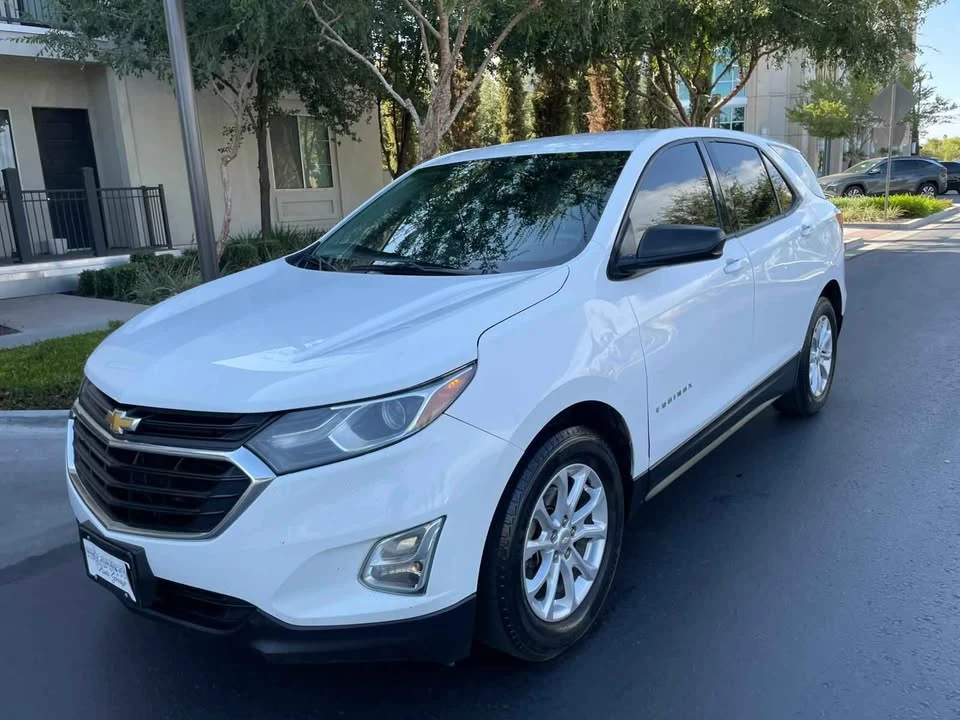 2019 Chevrolet Equinox - Image 2 of 14