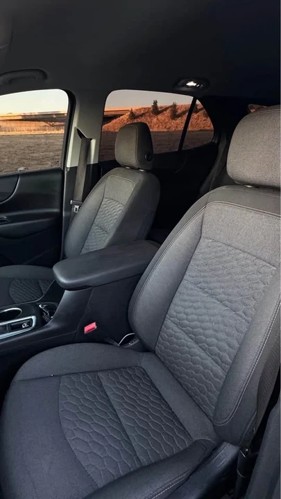 2019 Chevrolet Equinox - Image 6 of 9