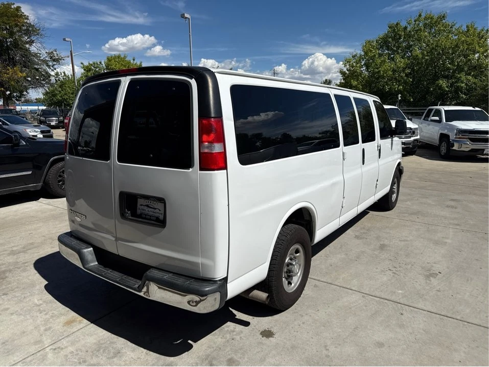 2019 Chevrolet Express - Image 6 of 20