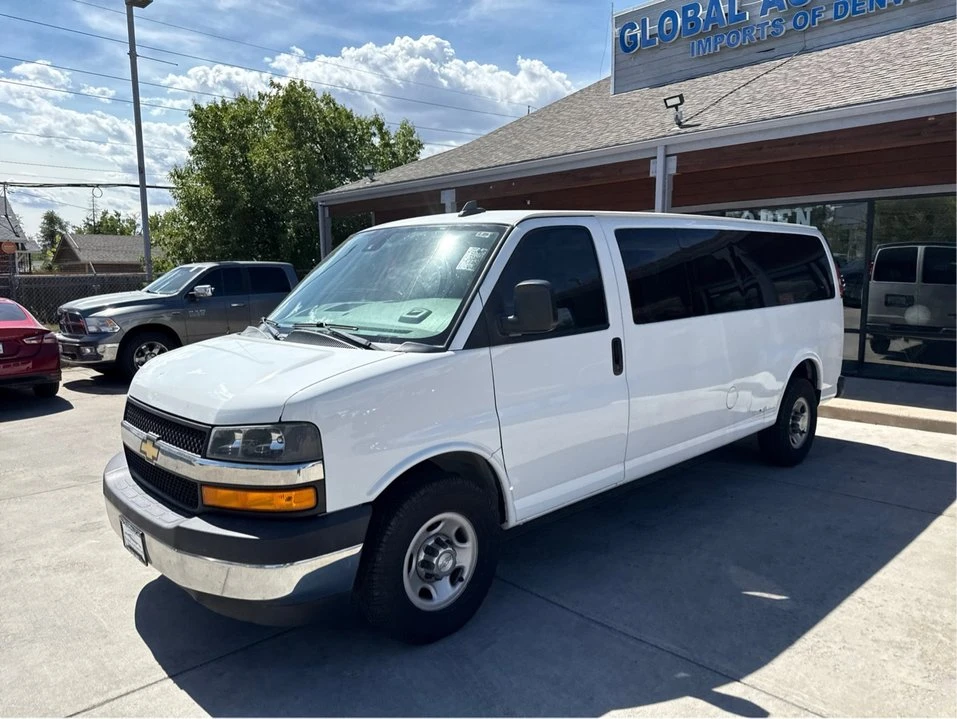 2019 Chevrolet Express - Image 2 of 20