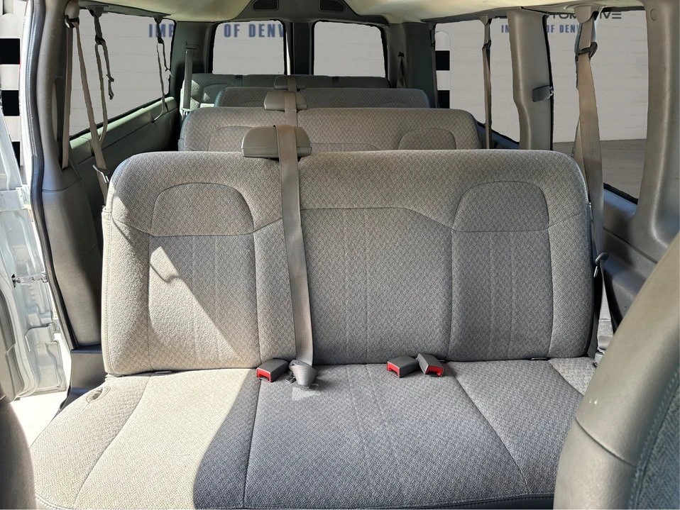 2019 Chevrolet Express - Image 13 of 20
