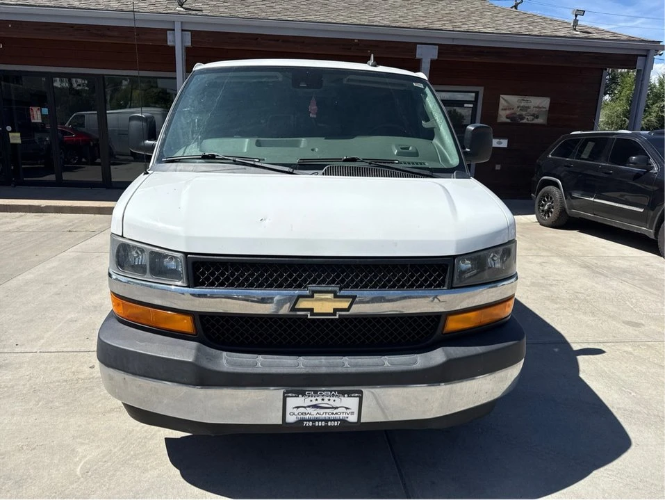 2019 Chevrolet Express - Image 4 of 20