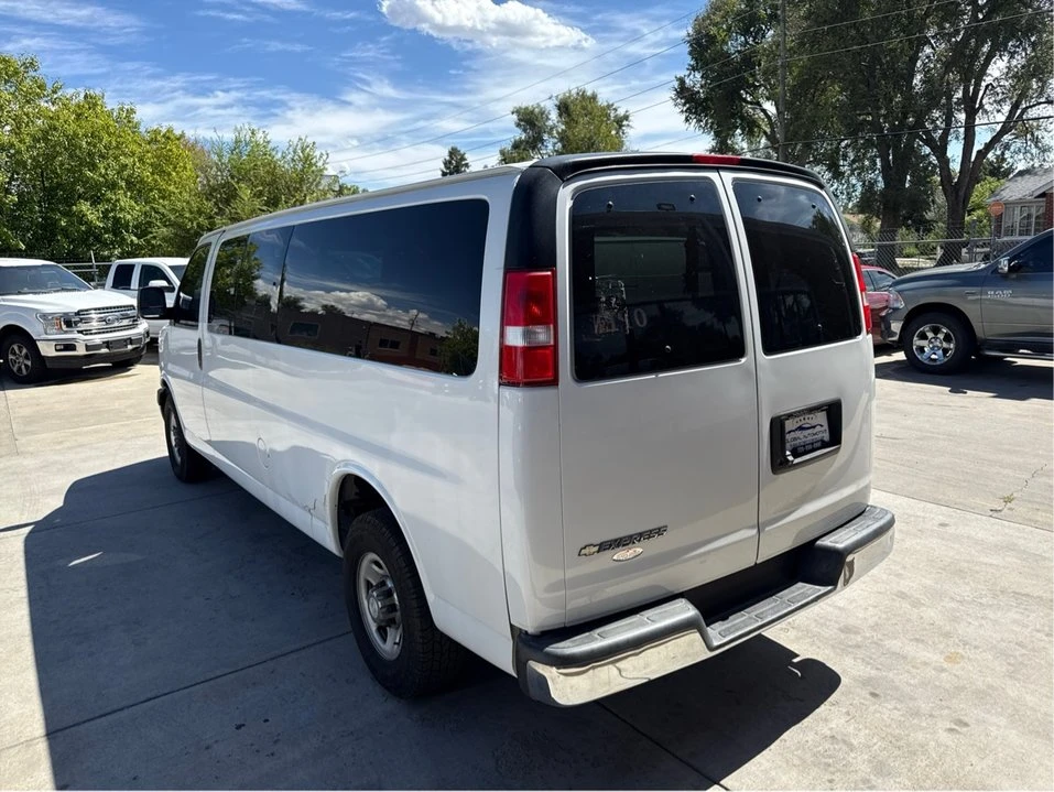 2019 Chevrolet Express - Image 7 of 20