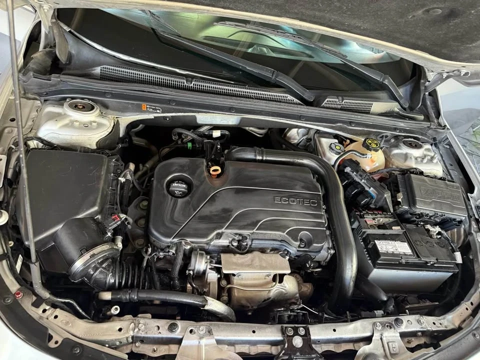2019 Chevrolet Malibu - Image 13 of 20