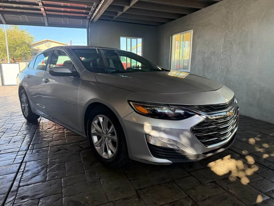 2019 Chevrolet Malibu - Image 2 of 20