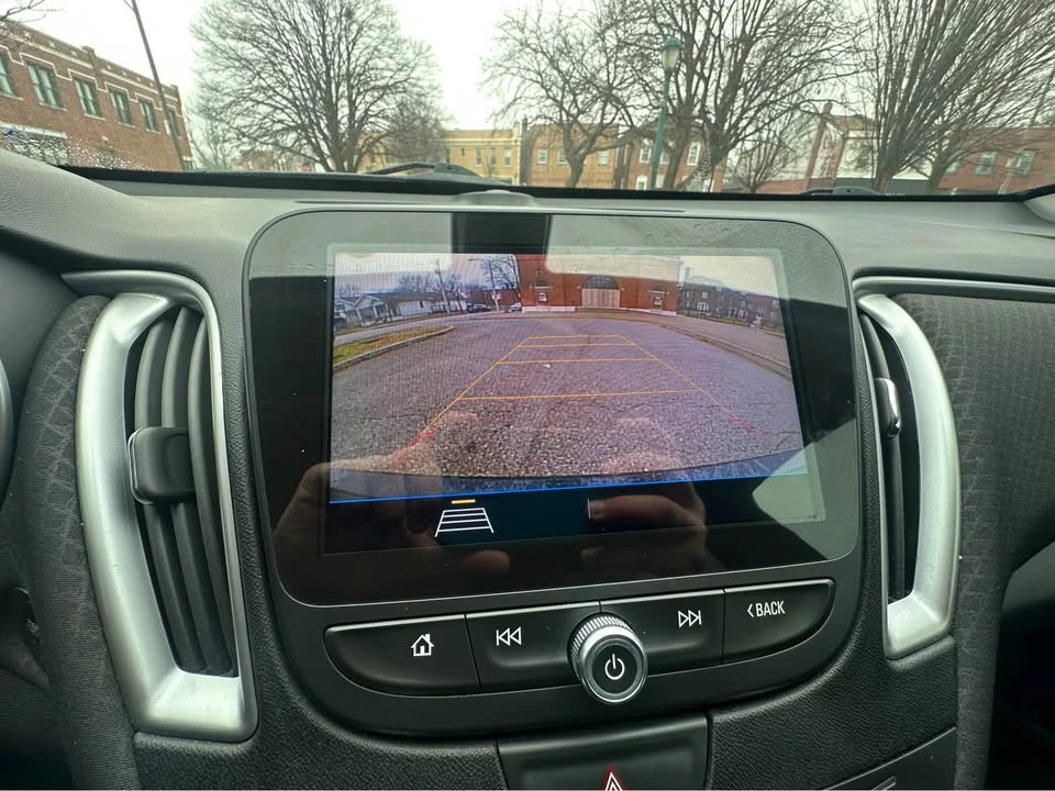 2019 Chevrolet Malibu - Image 11 of 15