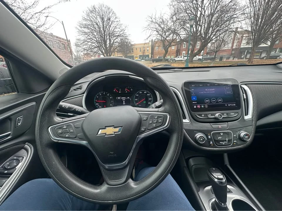 2019 Chevrolet Malibu - Image 12 of 15