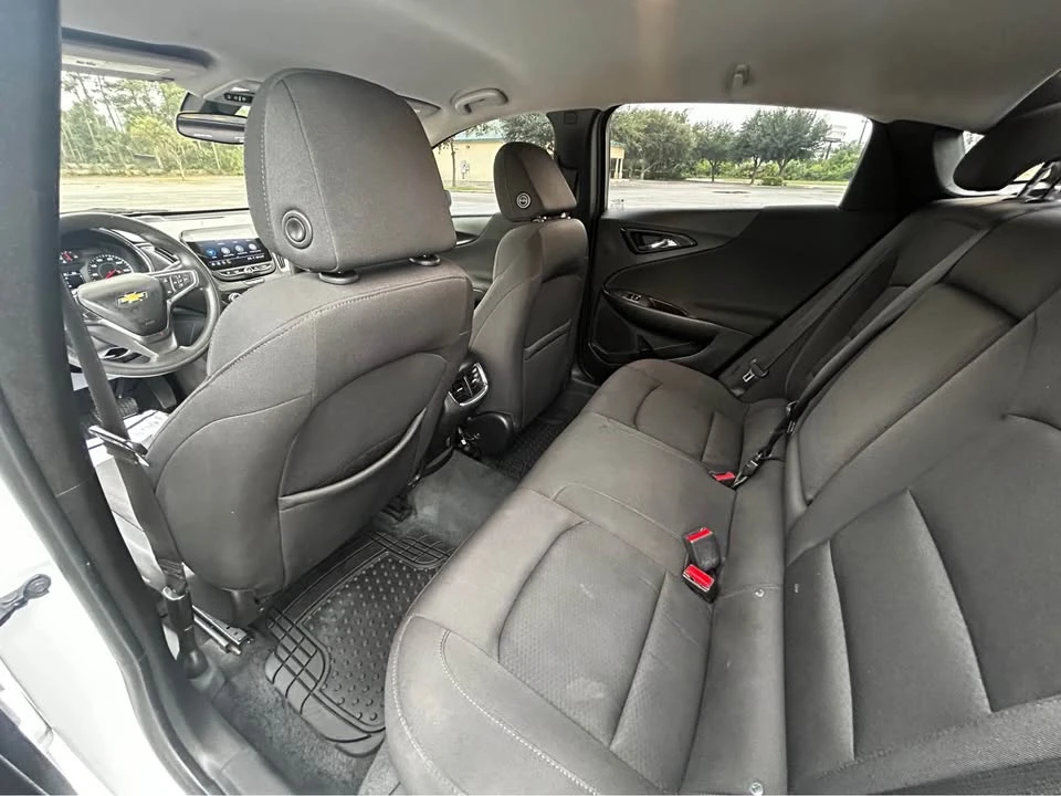 2019 Chevrolet Malibu - Image 10 of 15