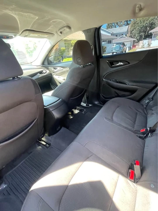2019 Chevrolet Malibu - Image 10 of 13
