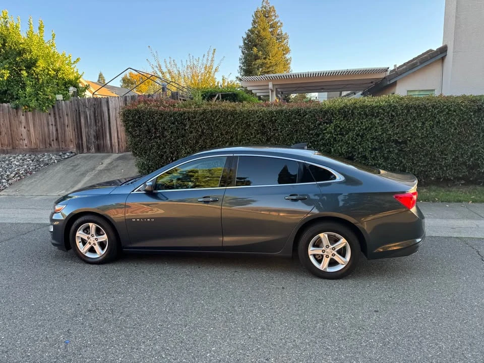 2019 Chevrolet Malibu - Image 4 of 11