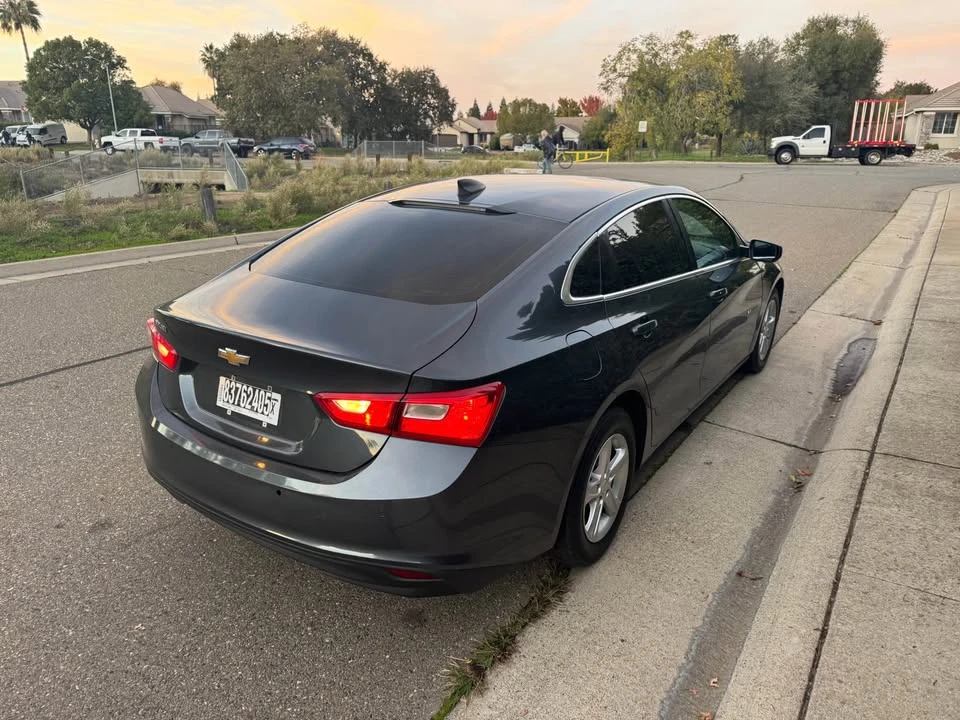 2019 Chevrolet Malibu - Image 4 of 11