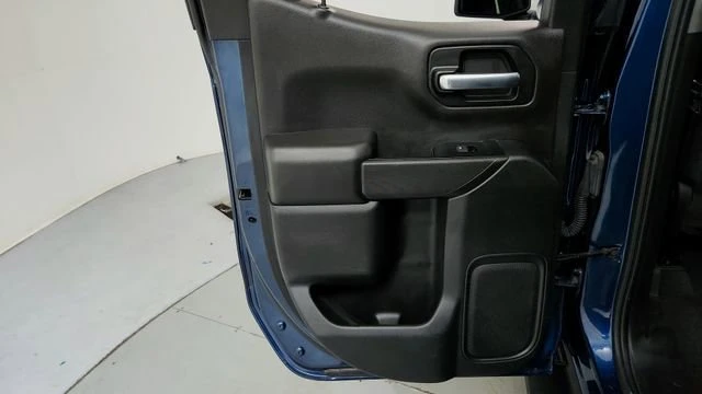 2019 Chevrolet Silverado 4th Gen - Image 17 of 20
