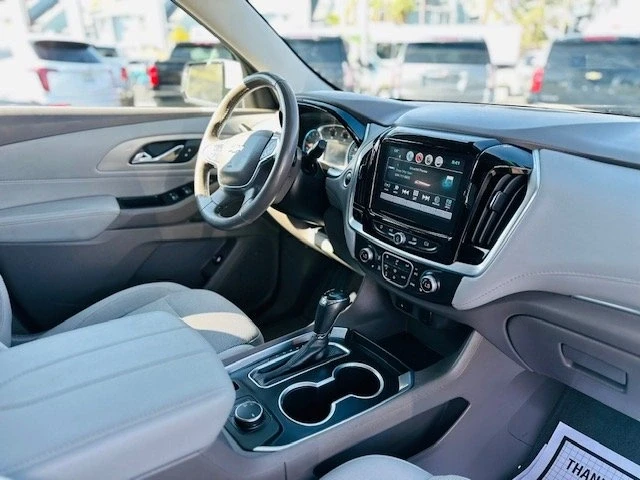2019 Chevrolet Traverse - Image 10 of 16