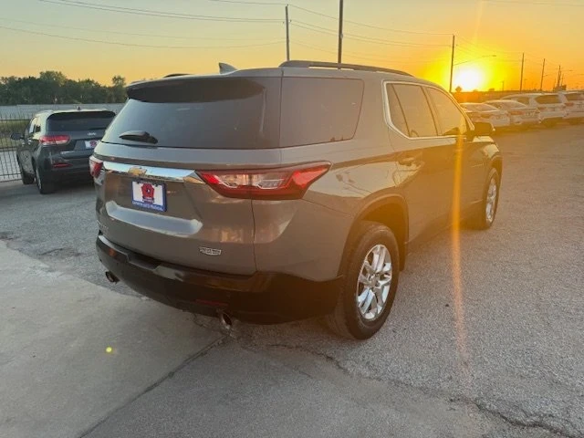 2019 Chevrolet Traverse - Image 5 of 15
