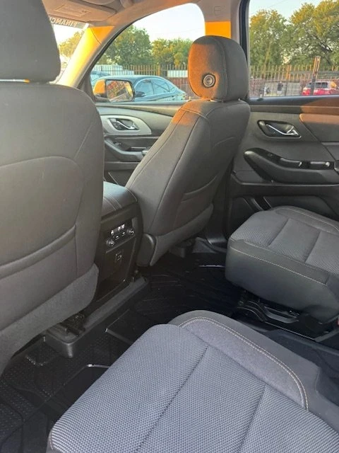 2019 Chevrolet Traverse - Image 13 of 15