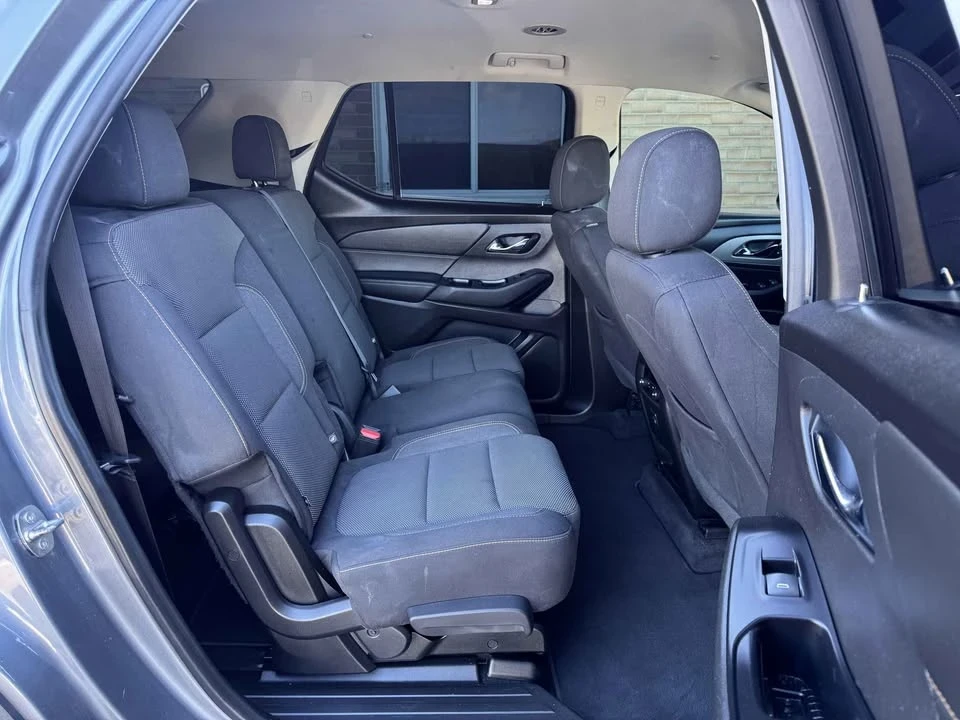 2019 Chevrolet Traverse - Image 14 of 20