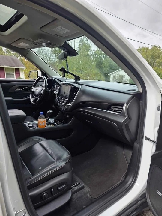 2019 Chevrolet Traverse - Image 7 of 14