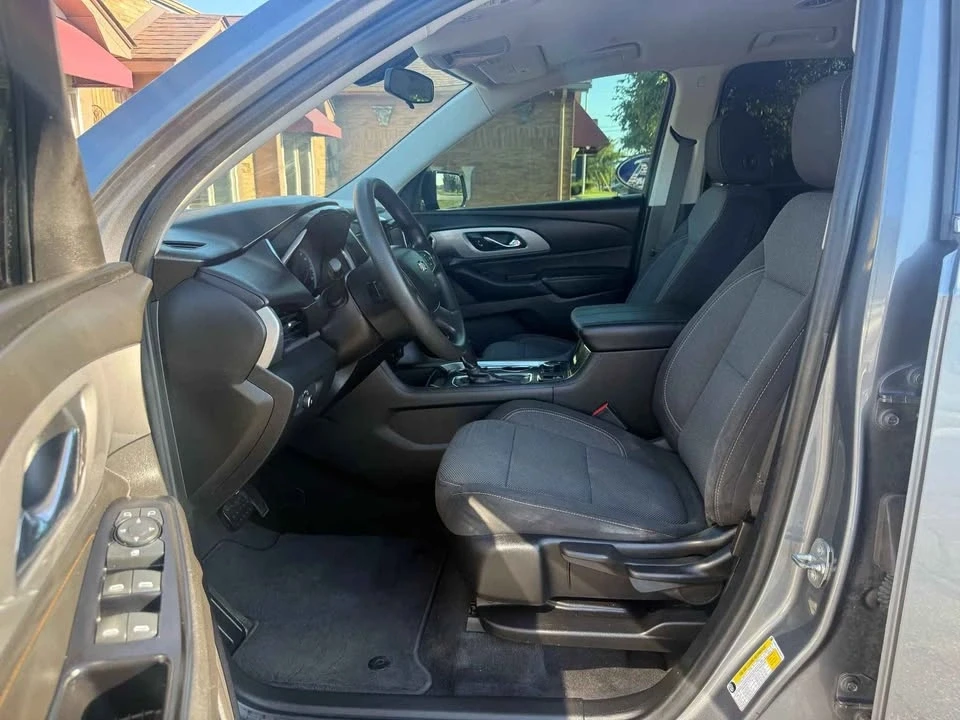 2019 Chevrolet Traverse - Image 8 of 20