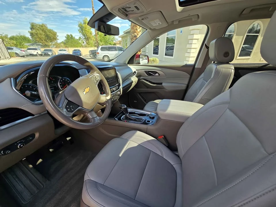2019 Chevrolet Traverse - Image 9 of 18