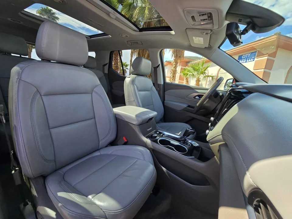 2019 Chevrolet Traverse - Image 13 of 18