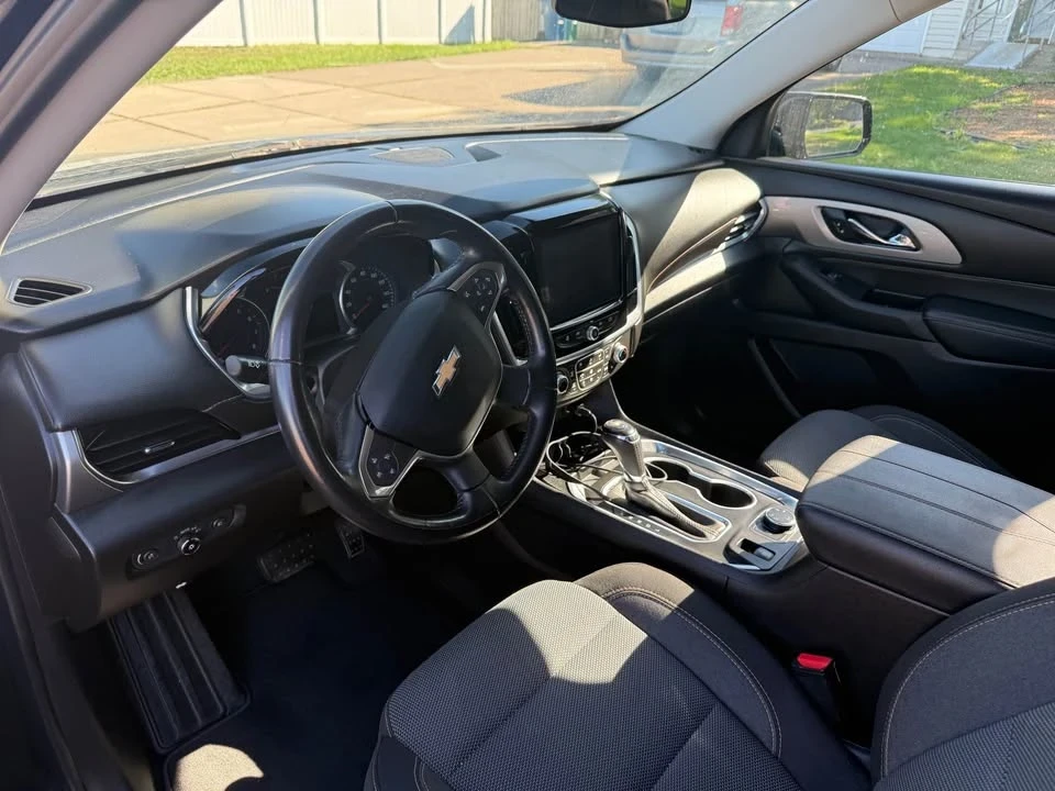 2019 Chevrolet Traverse - Image 12 of 20