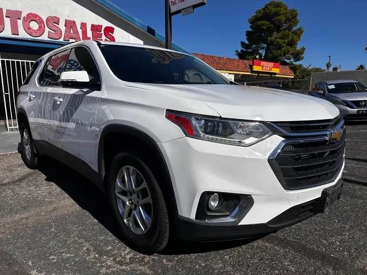 2019 Chevrolet Traverse - Image 2 of 9