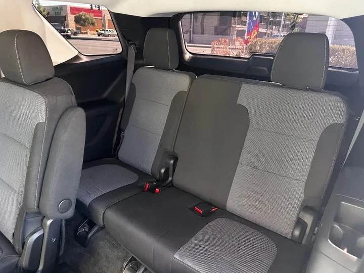 2019 Chevrolet Traverse - Image 8 of 9