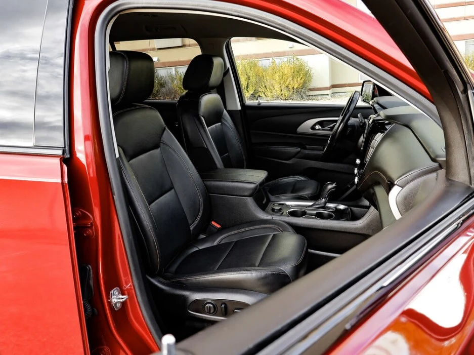 2019 Chevrolet Traverse - Image 13 of 17