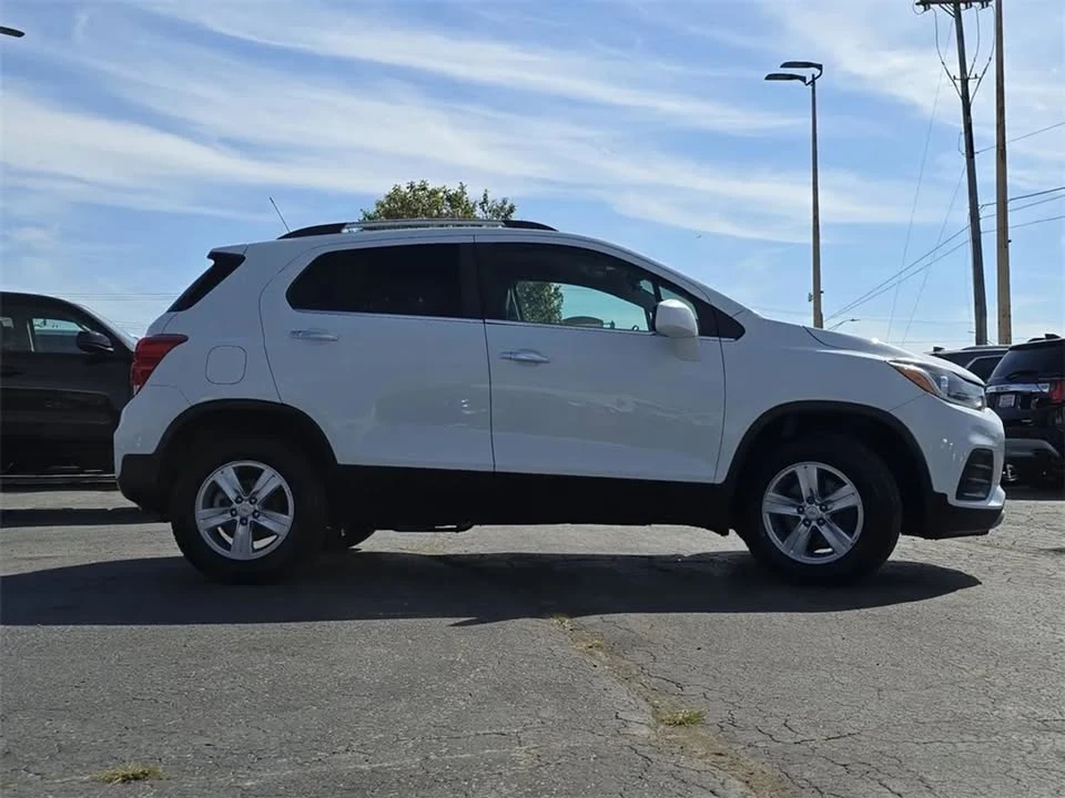 2019 Chevrolet Trax - Image 10 of 20