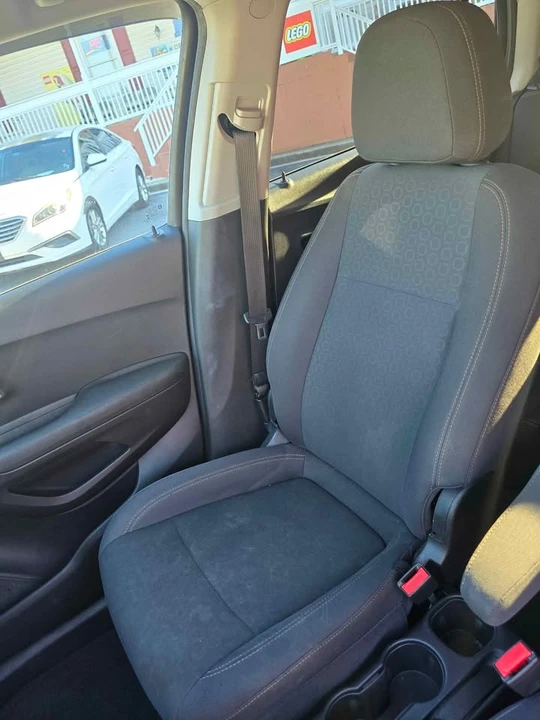 2019 Chevrolet Trax - Image 6 of 10