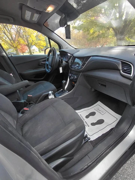 2019 Chevrolet Trax - Image 9 of 15