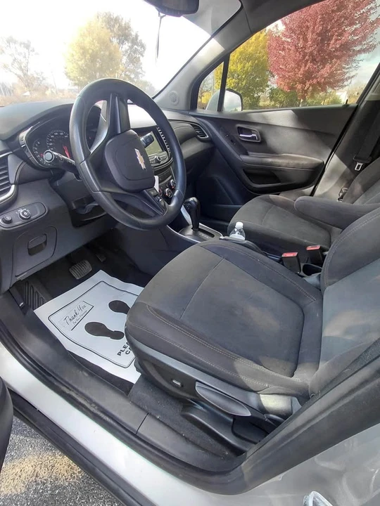 2019 Chevrolet Trax - Image 10 of 15