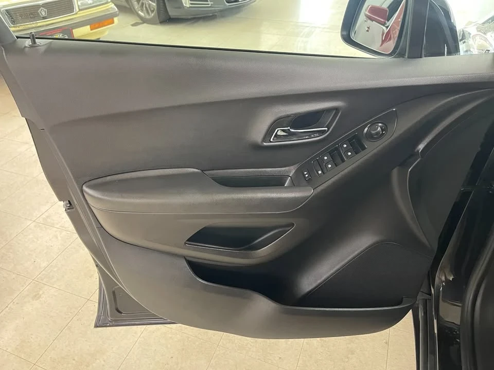 2019 Chevrolet Trax - Image 10 of 20