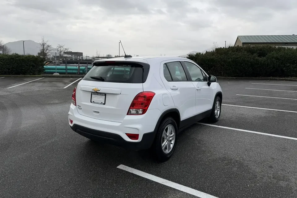2019 Chevrolet Trax - Image 2 of 5
