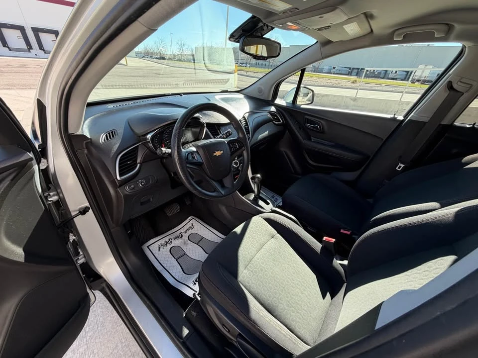 2019 Chevrolet Trax - Image 9 of 19