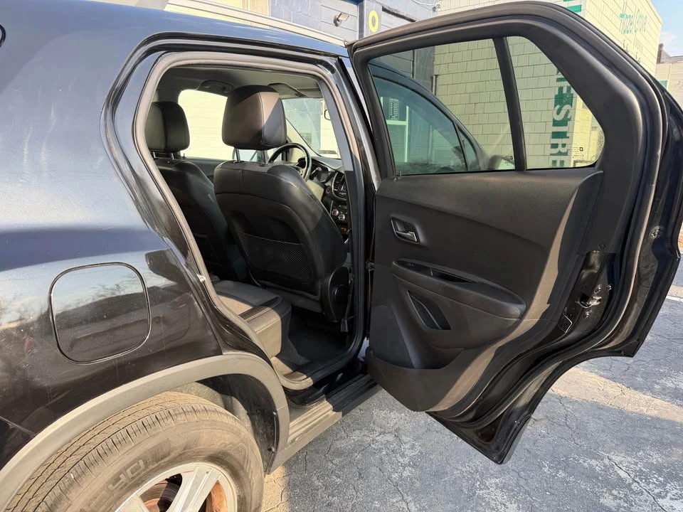 2019 Chevrolet Trax - Image 11 of 18