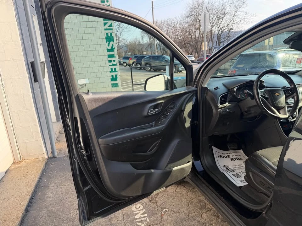 2019 Chevrolet Trax - Image 8 of 18