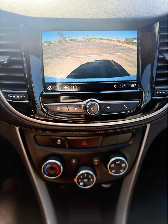 2019 Chevrolet Trax - Image 10 of 15