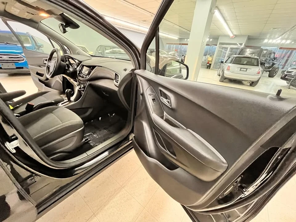 2019 Chevrolet Trax - Image 11 of 20