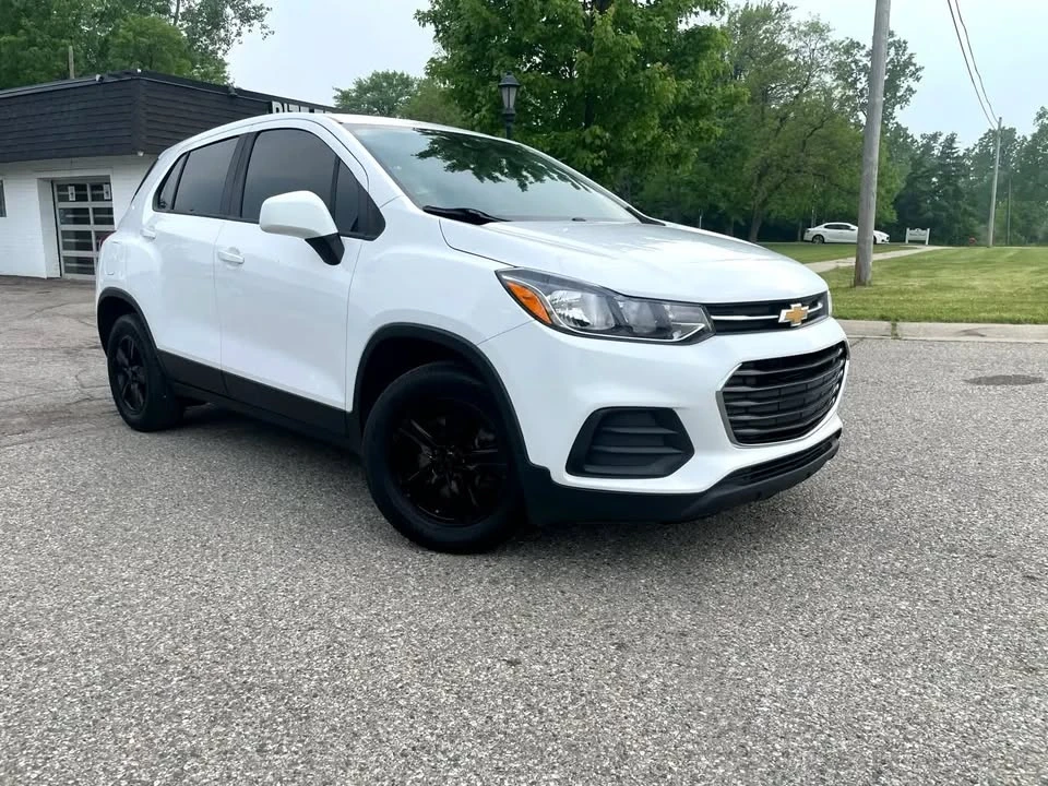 2019 Chevrolet Trax - Image 2 of 15