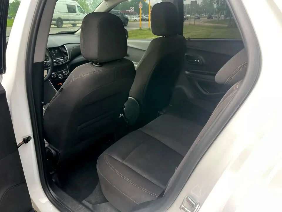 2019 Chevrolet Trax - Image 9 of 15