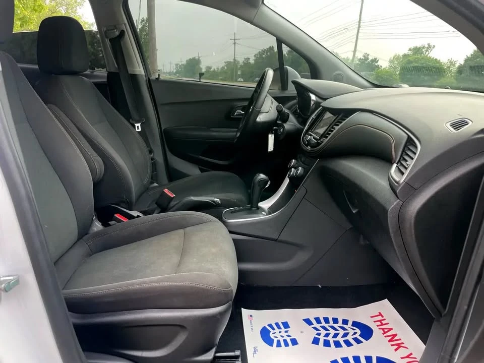 2019 Chevrolet Trax - Image 11 of 15
