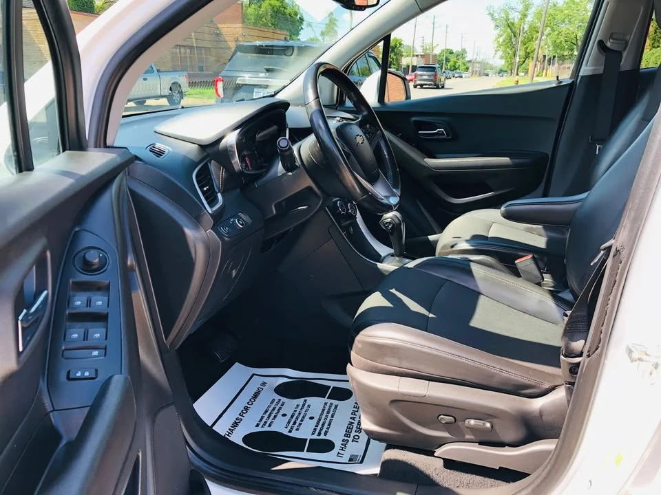 2019 Chevrolet Trax - Image 9 of 17