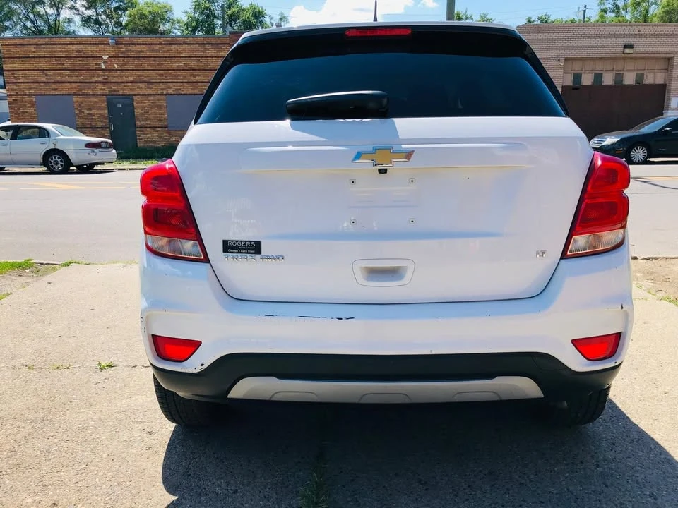 2019 Chevrolet Trax - Image 8 of 17
