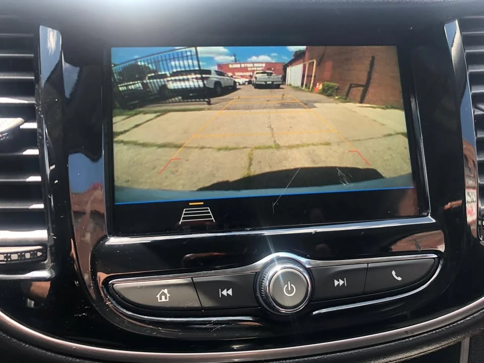 2019 Chevrolet Trax - Image 14 of 17