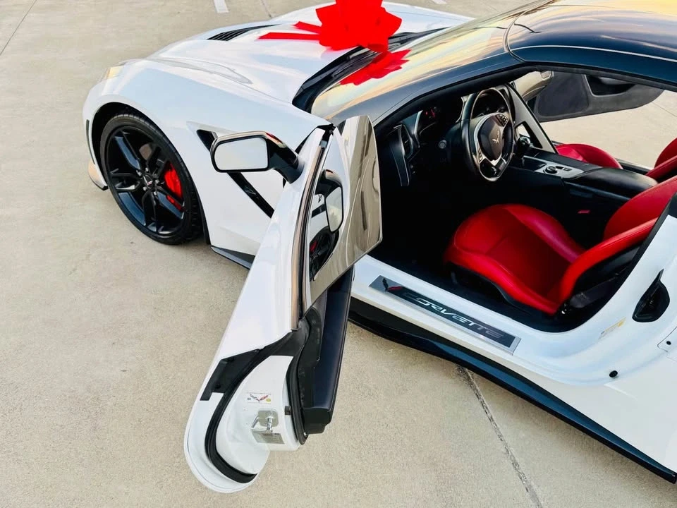 2019 Chevrolet Corvette C7 - Image 17 of 20